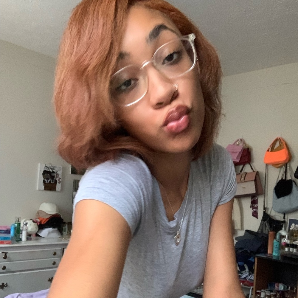 Meet your Posher, Jasmine